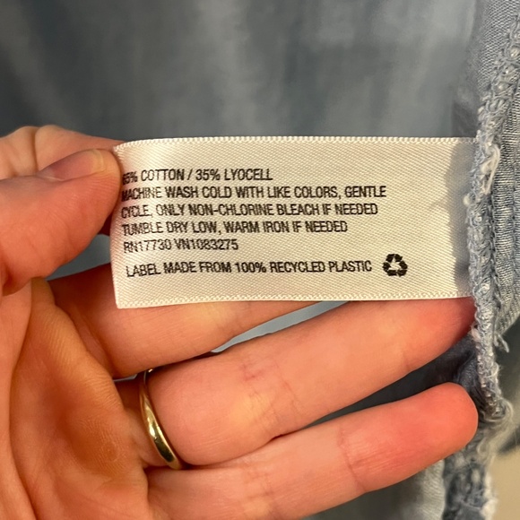 Universal Thread Button up - Picture 4 of 4